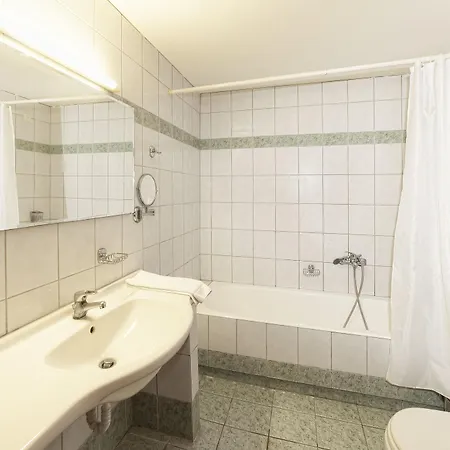 Olympic Aparthotel 4*